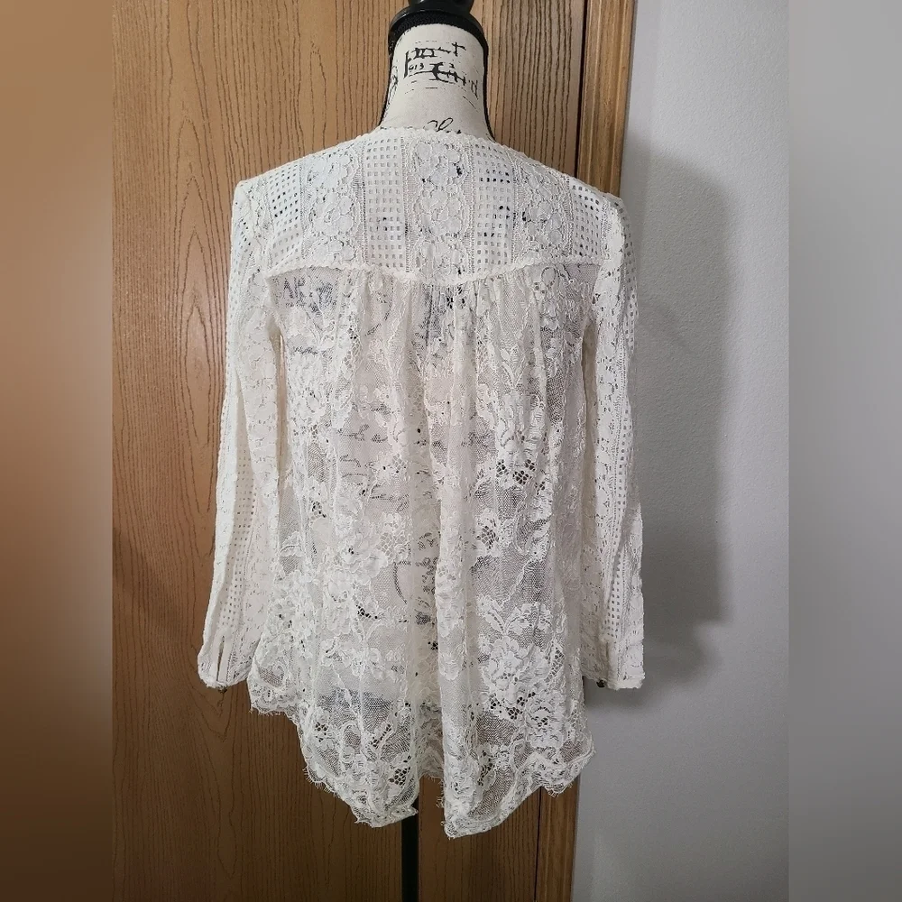 Floreat Anthropologie Boho Vintage Vibe Lace Cottagecore Button Up Peasant Top